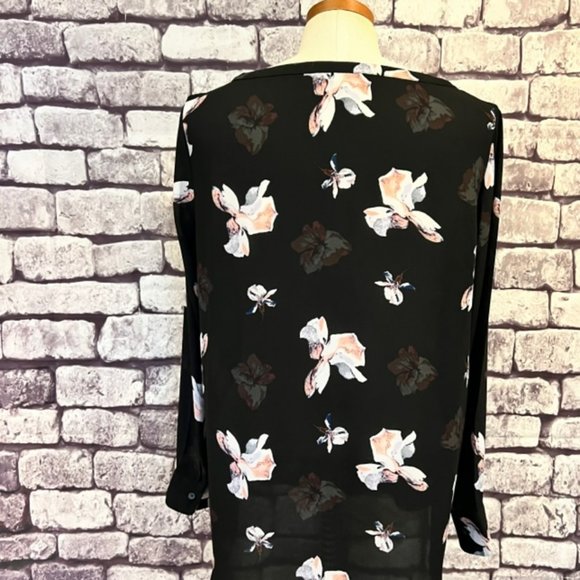 Banana Republic Sheer Long Sleeve Rounded Bottom Blouse Size M - Picture 6 of 10